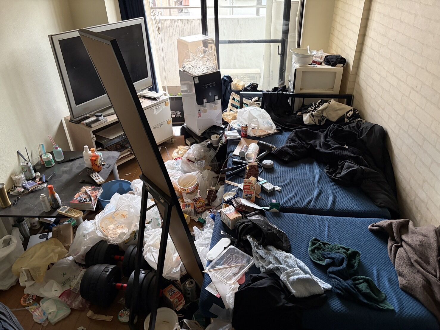 海老名市内　マンション1K